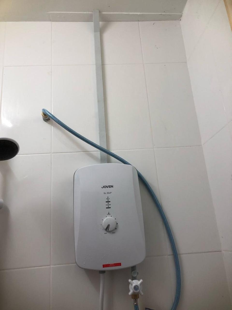 קוטה בארו Driff Homestay 3Bedroom With Aircond 50M To Night Market Wakaf Che Yeh מראה חיצוני תמונה